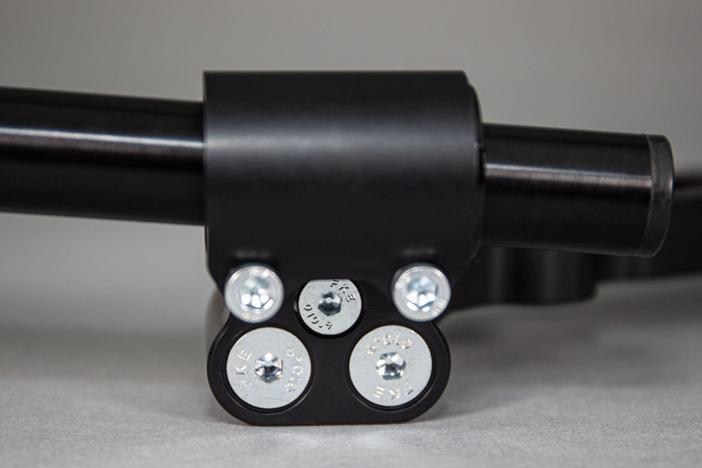 Yamaha FZ09 '14-17,XSR900 '16+ Front Mount 35mm Eccentric Adjustable Adapter Plate Assembly - Woodcraft Technologies